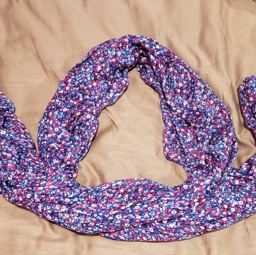 NWOT Floral Print Scarf